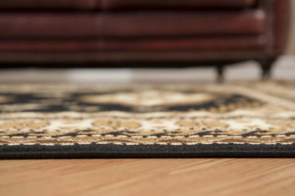Black Bordered Area Rug N489