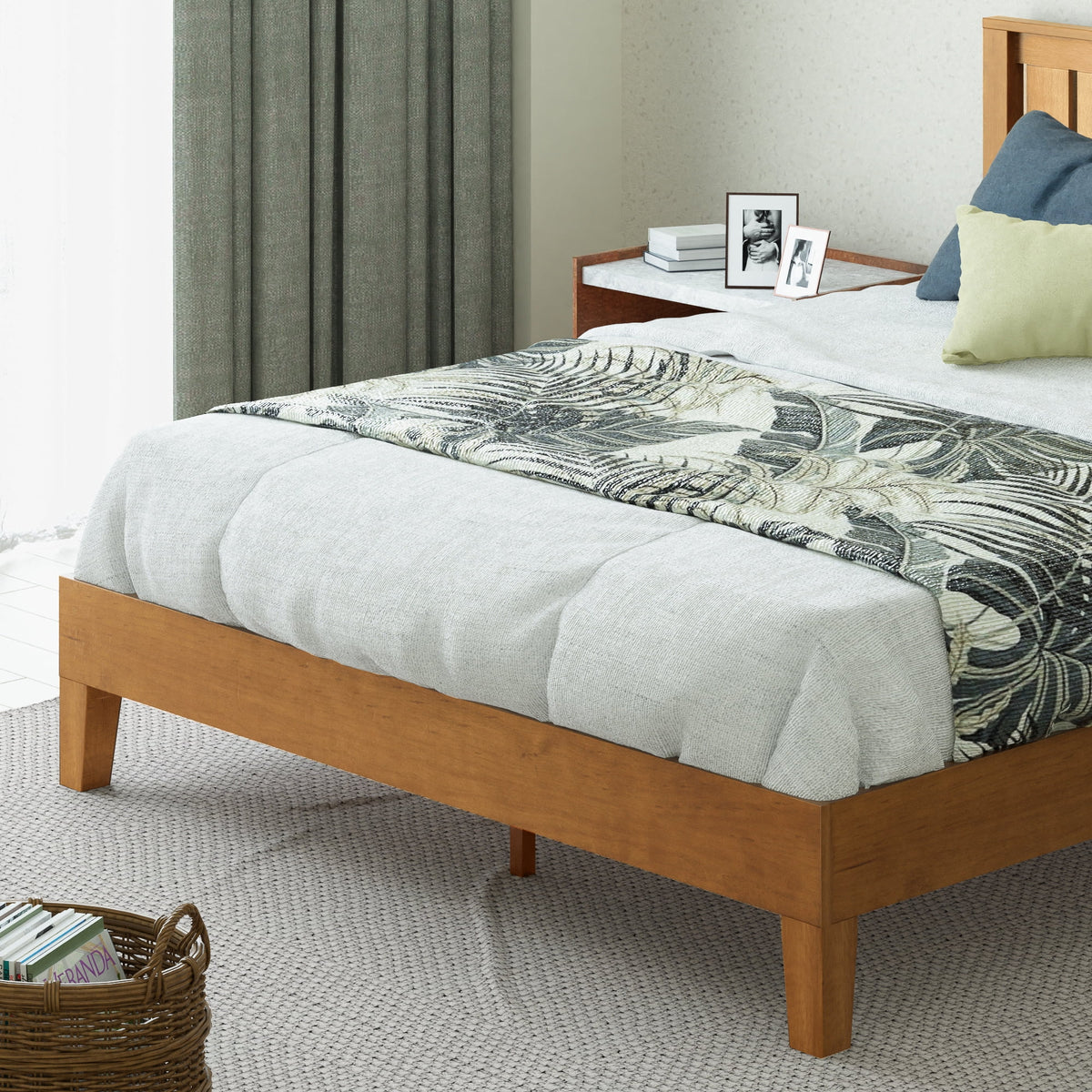 Queen Wood Platform Bed Frame with Headboard B714