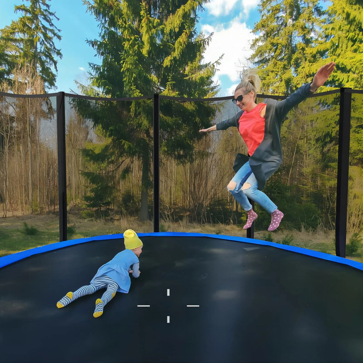 10ft Trampoline with Enclosure Net and Ladder D472