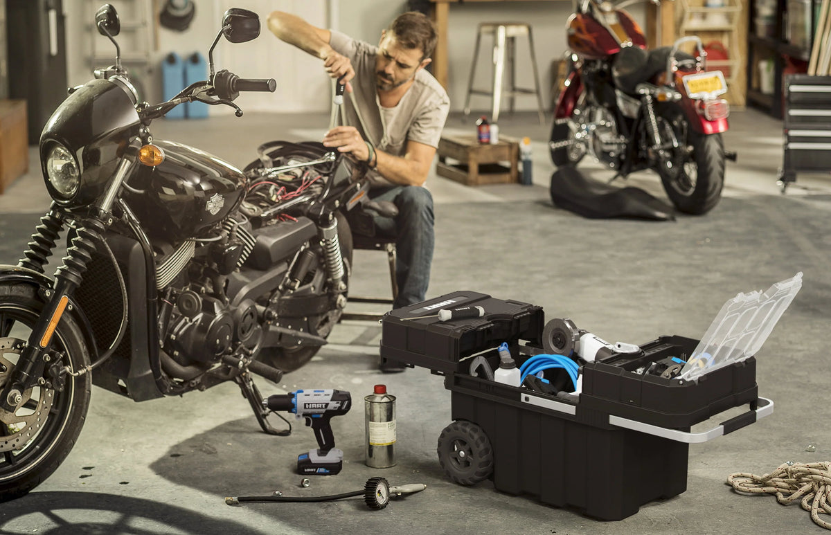 Black 24in Rolling Tool Box Z72365