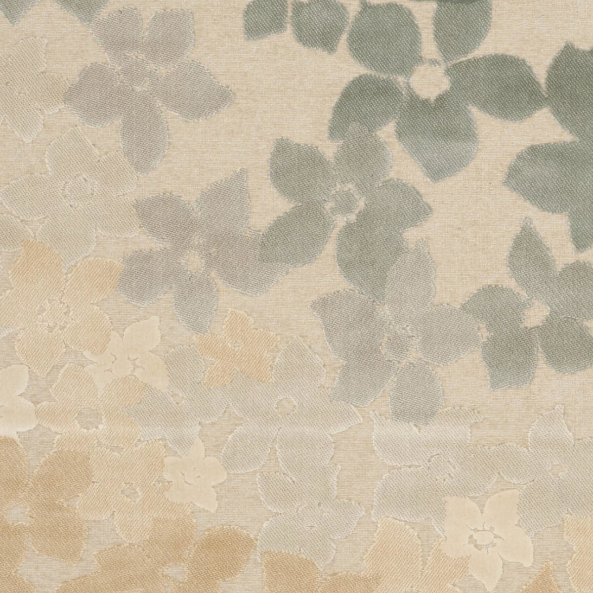 5'3" x 7'6" Floral Area Rug R3970
