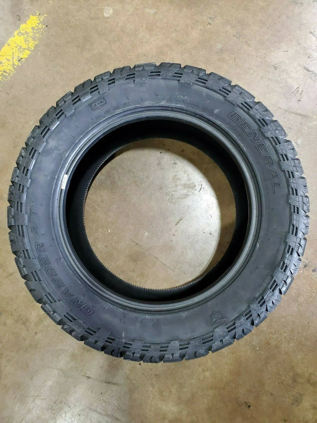 General Grabber A/TX Tire 305/50R20 120T XL G116