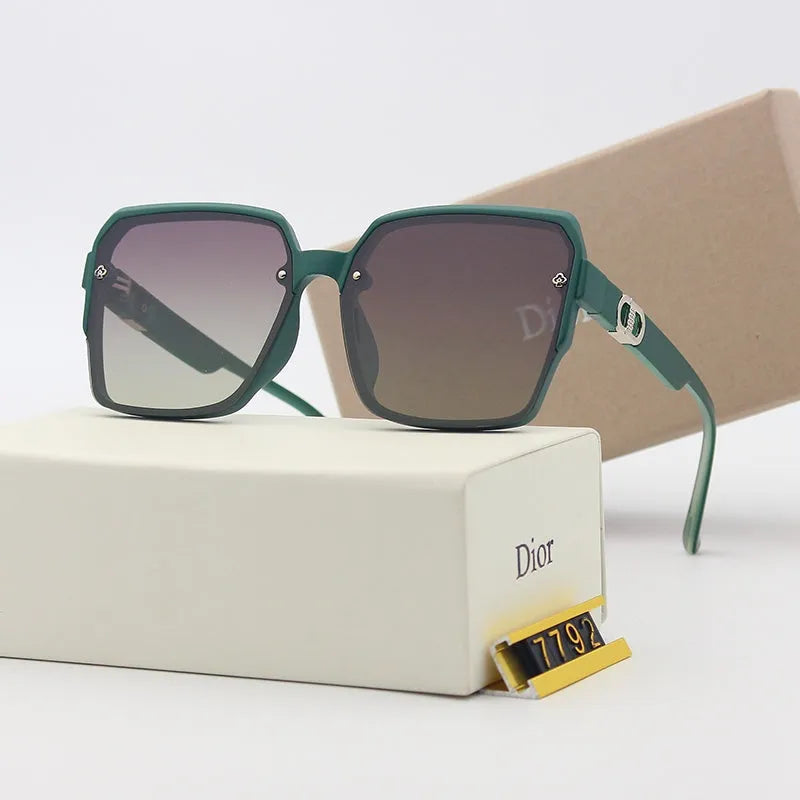 Mosaic Polarized Sunglasses B34256