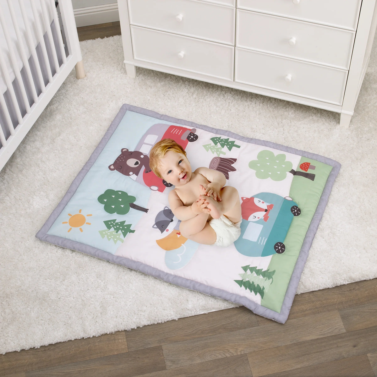 3-Piece Nursery Crib Bedding Set with Comforter, Fitted Crib Sheet and Dust Ruffle W485