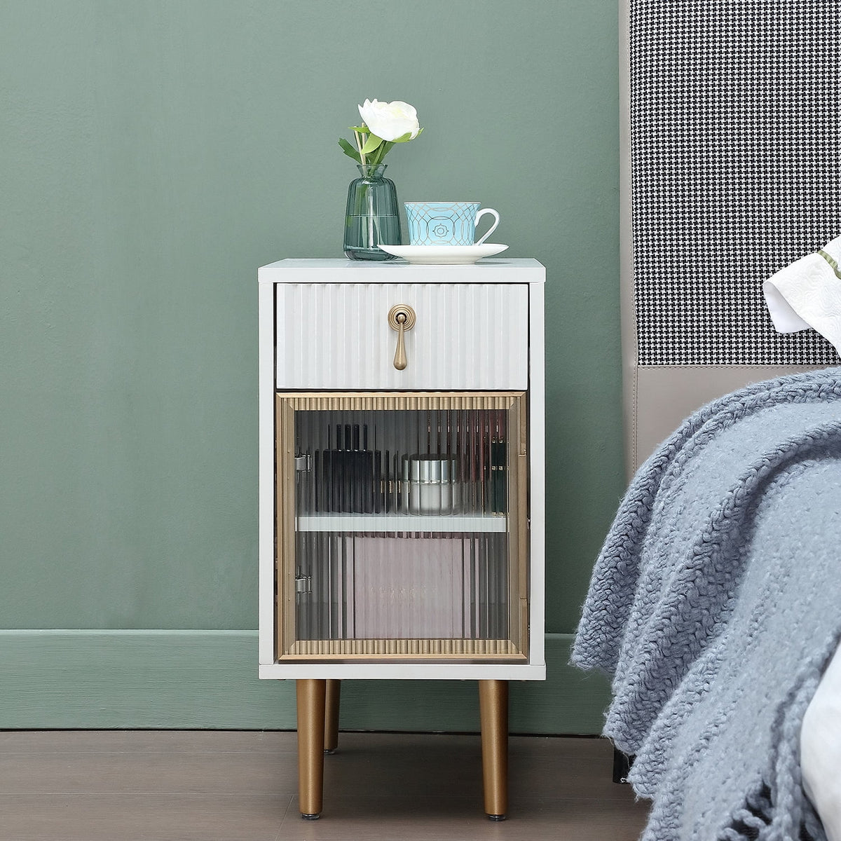 White Narrow Nightstand with Drawer I347