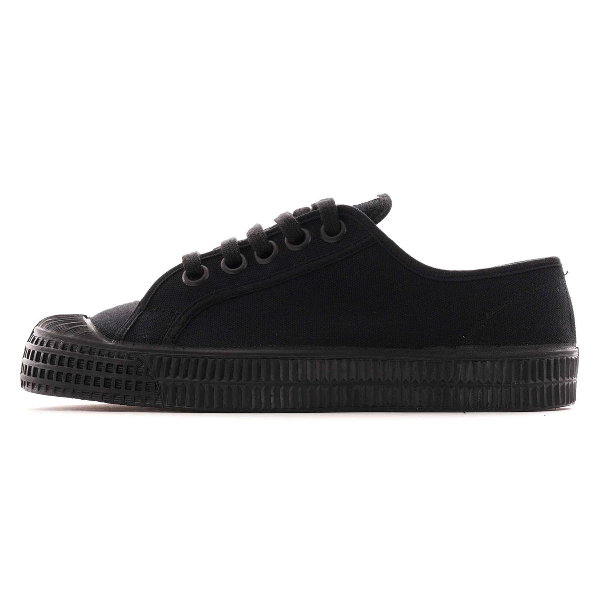 All Black Star Master Classic Shoes W650