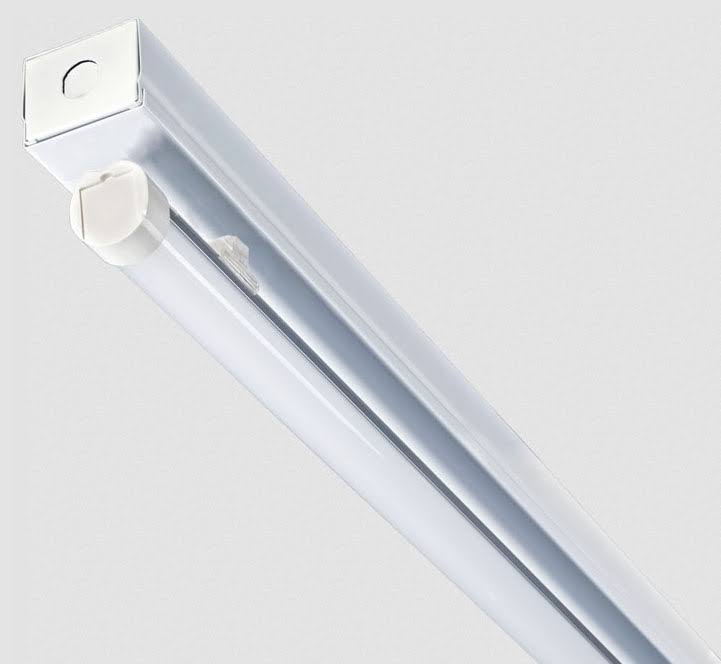 2-ft 10W LED Strip Light, 1300 lm, 120V-277V, 4000K, White Q940321